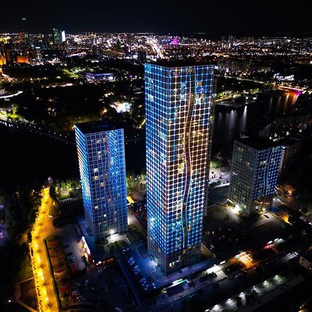 Апартаменты На Набережной С Панорамным Видом На 39 Этаже Astana Luaran gambar