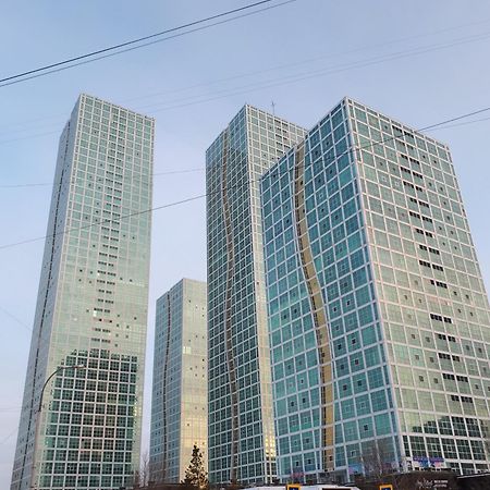 Апартаменты На Набережной С Панорамным Видом На 39 Этаже Astana Luaran gambar